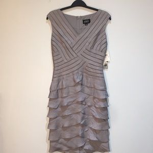 Adrianna Papell Silver Gray Shimmer Shutter Tiered Ruffle Cocktail Dress 4 NWT